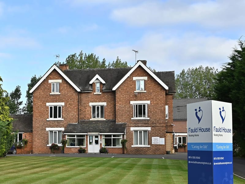 Fauld House Nursing Home - Nursing Home in Burton-On-Trent, England photo 3