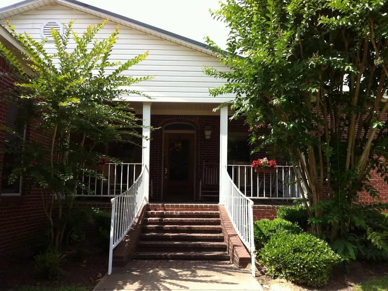 Atwood Personal Care Home - Assisted Living in Kosciusko, MS photo 3
