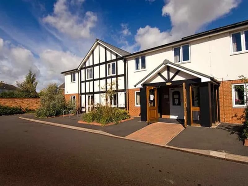 Malvern Nursing Home - Nursing Home in Bradford, England photo 3