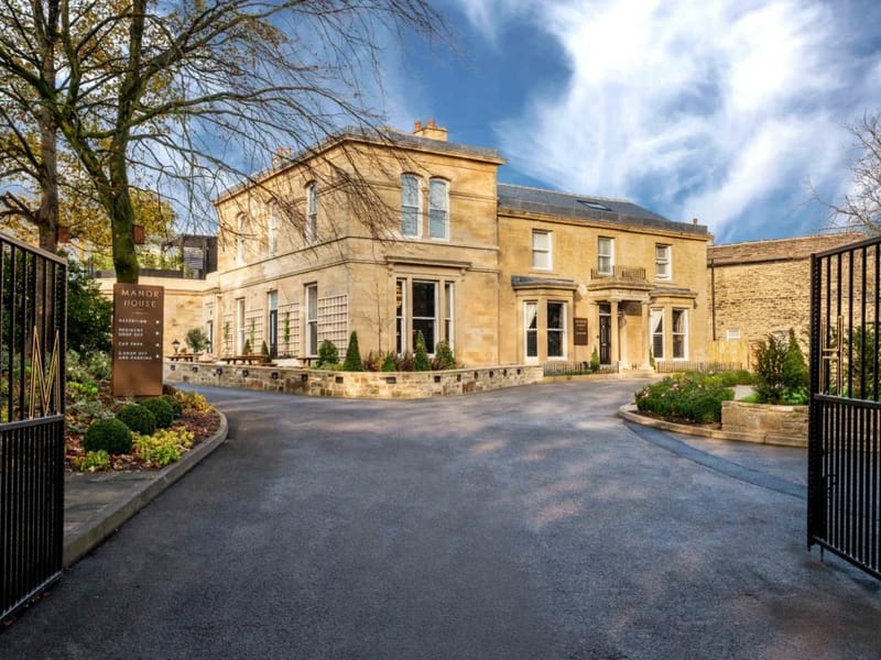 Alpha House - Huddersfield - Assisted Living in Huddersfield, England photo 2