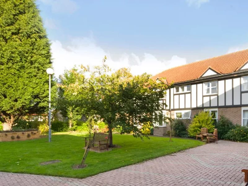 Lindisfarne CLS Nursing - Nursing Home in Chester Le Street, England photo 4