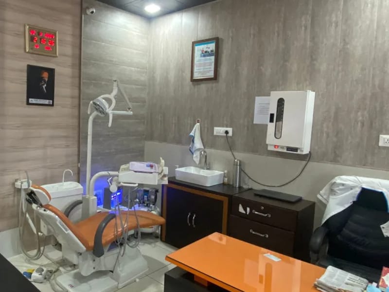 Kalra Dental Hospital - अस्पताल in Palwal, Haryana photo 2