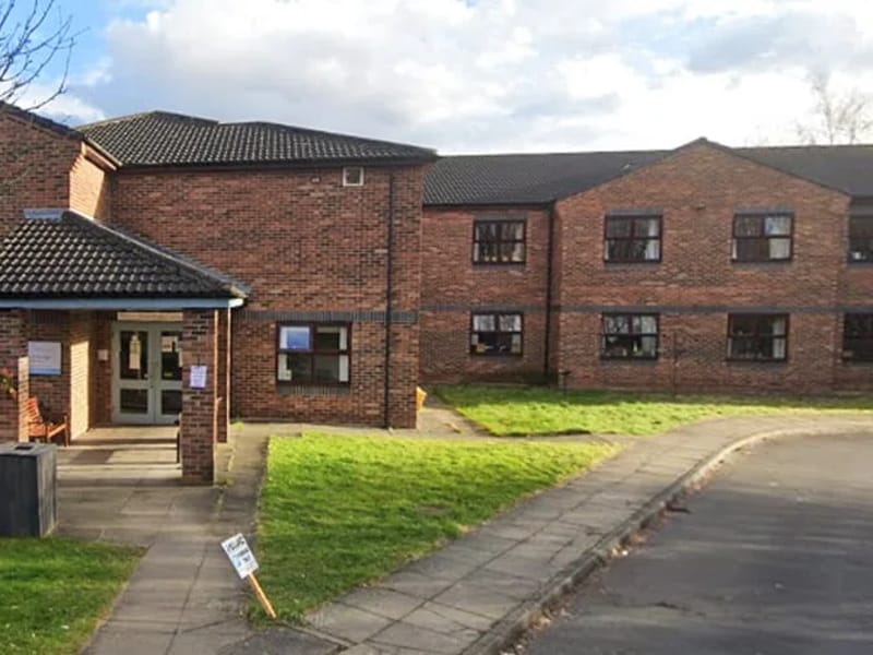 Earls Lodge Care Home - Nursing Home in Wakefield, England photo 1