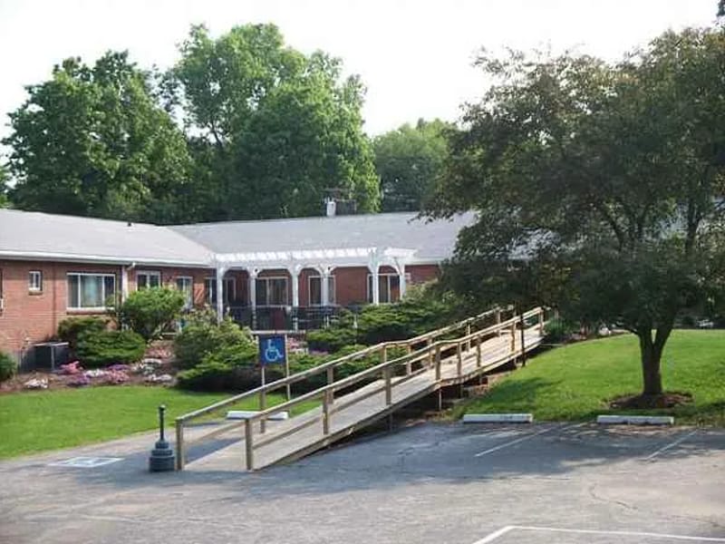 Palmer Healthcare Center - Nursing Home in Palmer, MA photo 3
