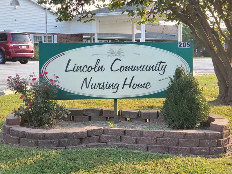 Lincoln Community Care Center — Nursing Home, Lincoln, MO · photo 2