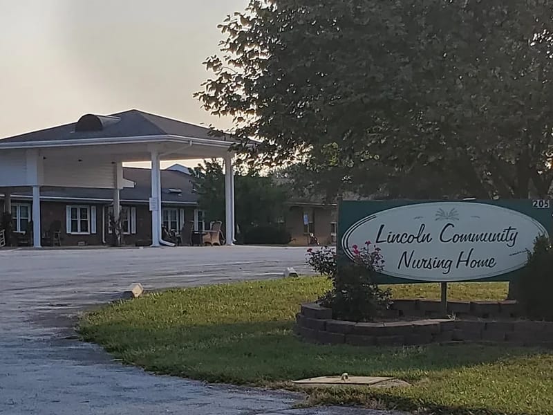 Lincoln Community Care Center — Nursing Home, Lincoln, MO · photo 3