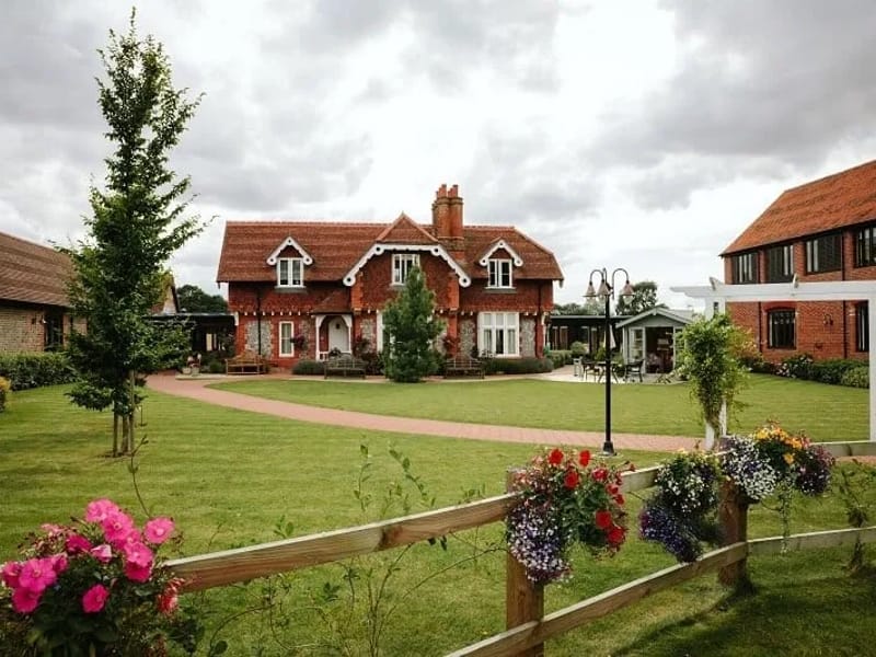Oak Lodge - Nursing Home in Basingstoke, England photo 2