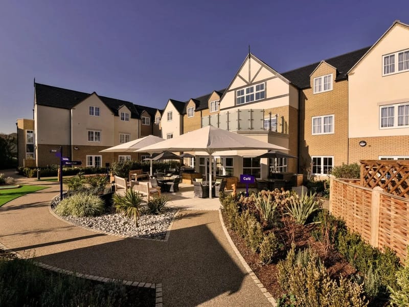 Hallmark Arlington Manor Luxury Care Home - Nursing Home in Cambridge, England photo 1
