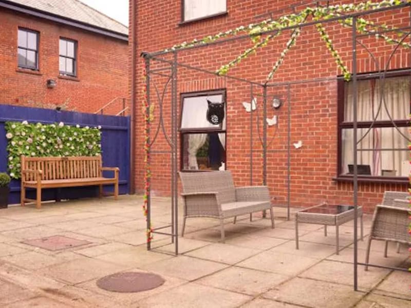 Hillcrest in Norwich, England photo 2