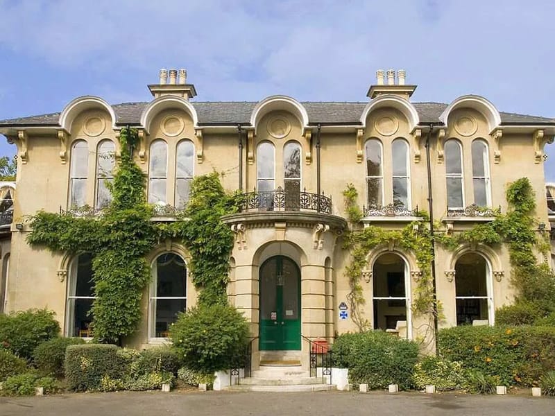 Galsworthy House Nursing Home - Nursing Home in Kingston Upon Thames, England photo 3