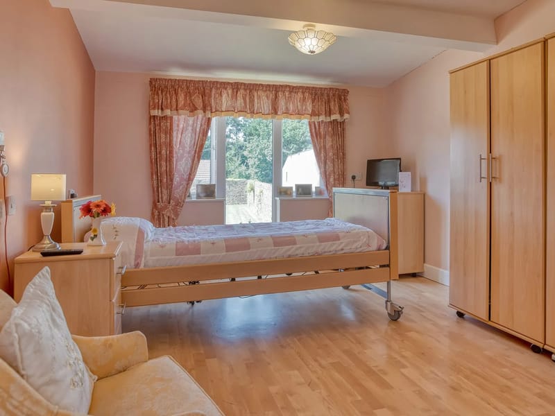 Highfield House Care Home - Nursing Home in Heywood, England photo 2