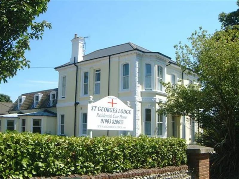 St Georges Residential Care Home - Assisted Living in Mitcham, England photo 2