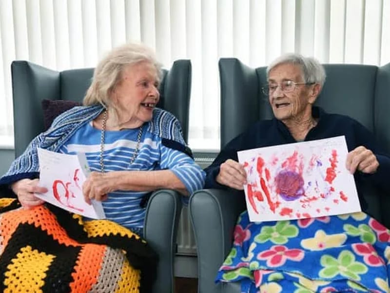 Moorleigh Nursing Home in Leeds, England photo 2