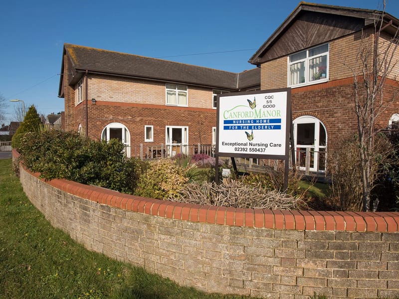 Heathfield House Nursing Home - Nursing Home in Kidlington, England photo 2