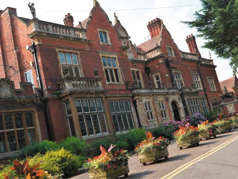 Rayner House - Assisted Living in Solihull, England photo 3