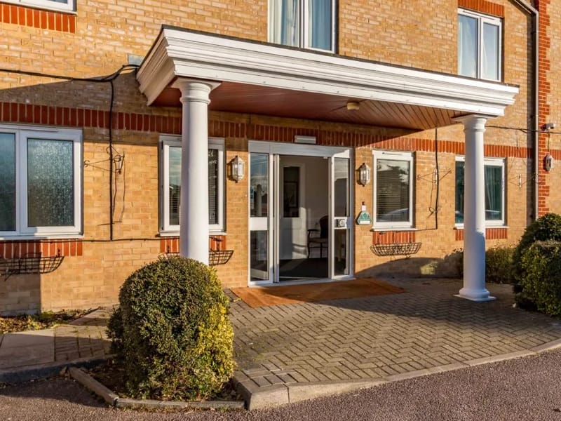 Newington Court in Sittingbourne, England photo 2
