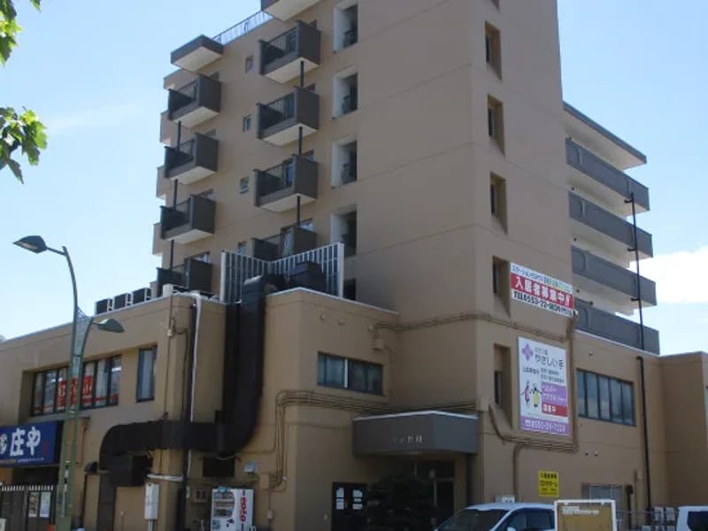 やさしい手 山梨事業所 - 有料老人ホーム in 山梨市, 山梨県 photo 2