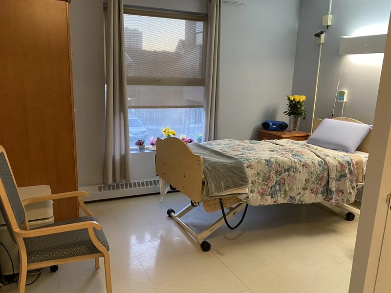 Victoria Gardens Ltc - Nursing Home in Hamilton, ON photo 2
