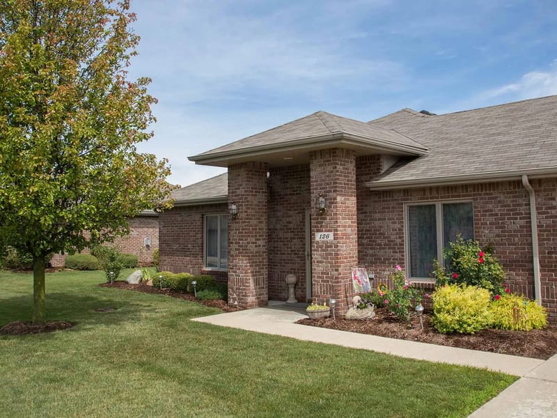 Crownpointe Of Greenfield - Assisted Living in Greenfield, IN photo 2