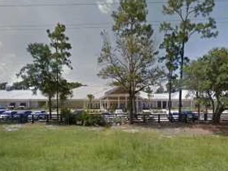 Arbor Landing At Pawleys - Assisted Living in Pawleys Island, SC photo 1