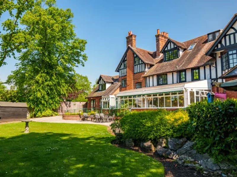 Ardtully Retirement Residence - Assisted Living in Ingatestone, England photo 2