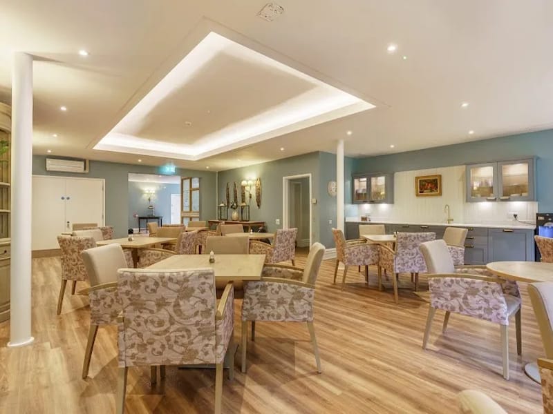 St Cross Grange Care Home - Nursing Home in Winchester, England photo 2