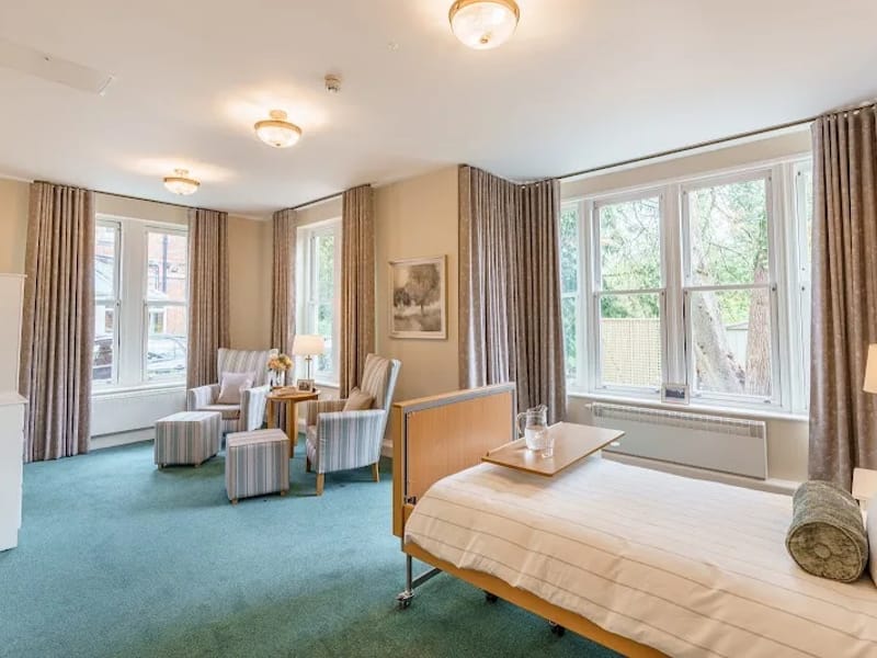 St Cross Grange Care Home - Nursing Home in Winchester, England photo 3