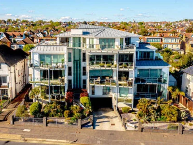 Hornet Living Ltd - Assisted Living in Westcliff-On-Sea, England photo 2