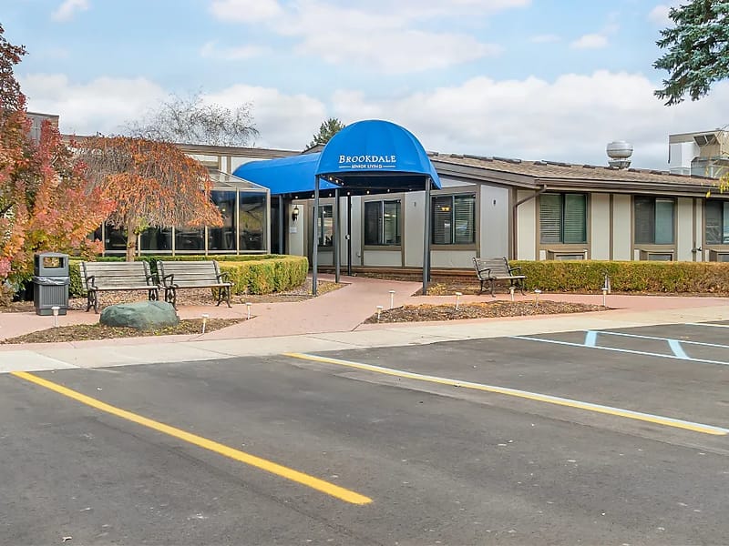 Bond Home - Assisted Living in Farmington Hills, MI photo 2