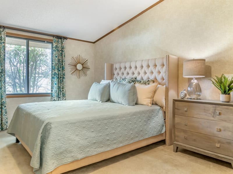 Bond Home - Assisted Living in Farmington Hills, MI photo 1