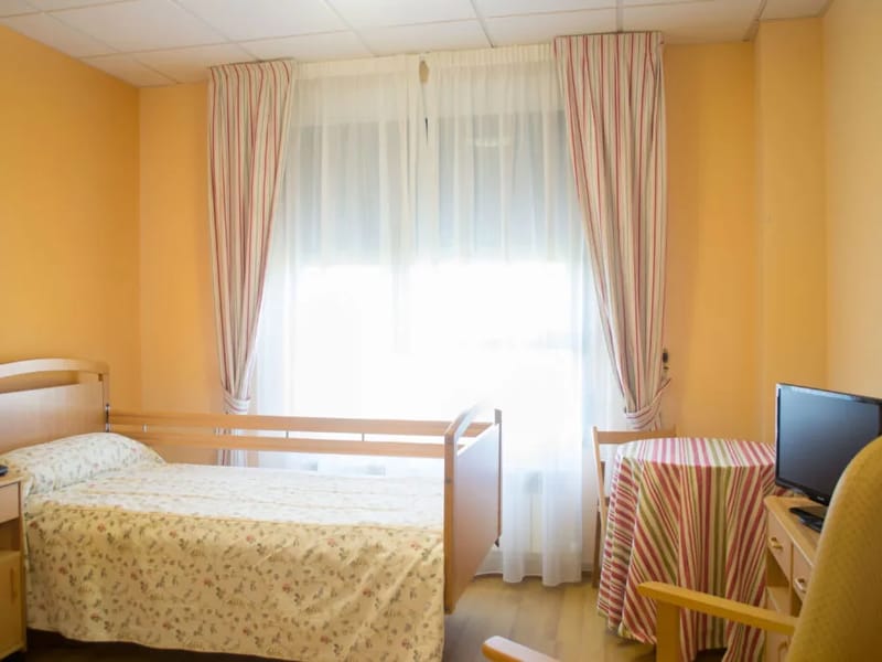 Residencia De Personas Mayores "Ciudad De Aranda" - Hogar de Ancianos in Aranda De Duero, Castilla y León photo 2