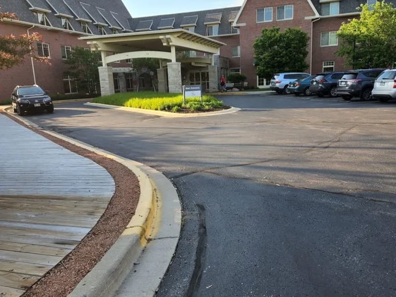 Terova Senior Living Of Mequon - Assisted Living in Mequon, WI photo 3