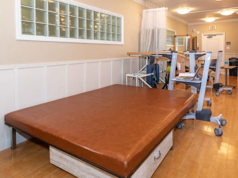 Alamitos Belmont Health and Rehabilitation - Nursing Home in Long Beach, CA photo 2