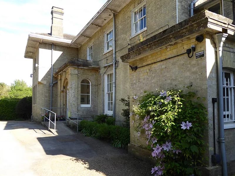 Terrys Cross House - Assisted Living in Henfield, England photo 2