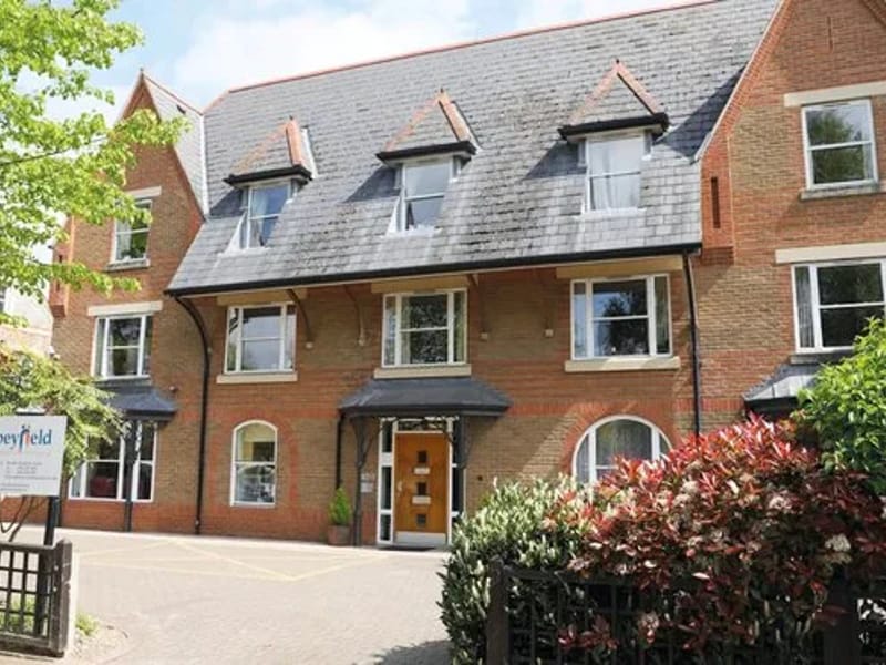 Maitland House - Nursing Home in Reading, England photo 1