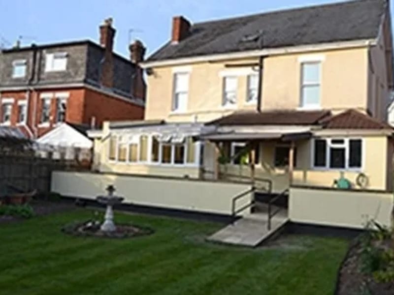 The Pines - Assisted Living in Weybridge, England photo 3