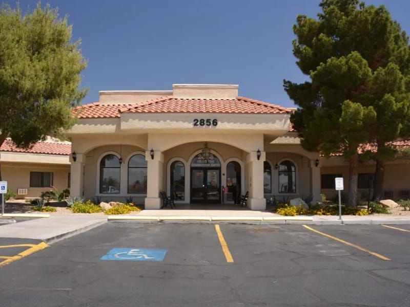 El Jen Skilled Care - Nursing Home in Las Vegas, NV photo 3