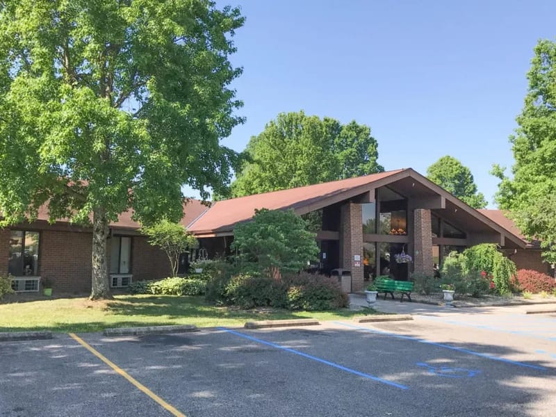 Ohio Valley Health Care - Nursing Home in Parkersburg, WV photo 3