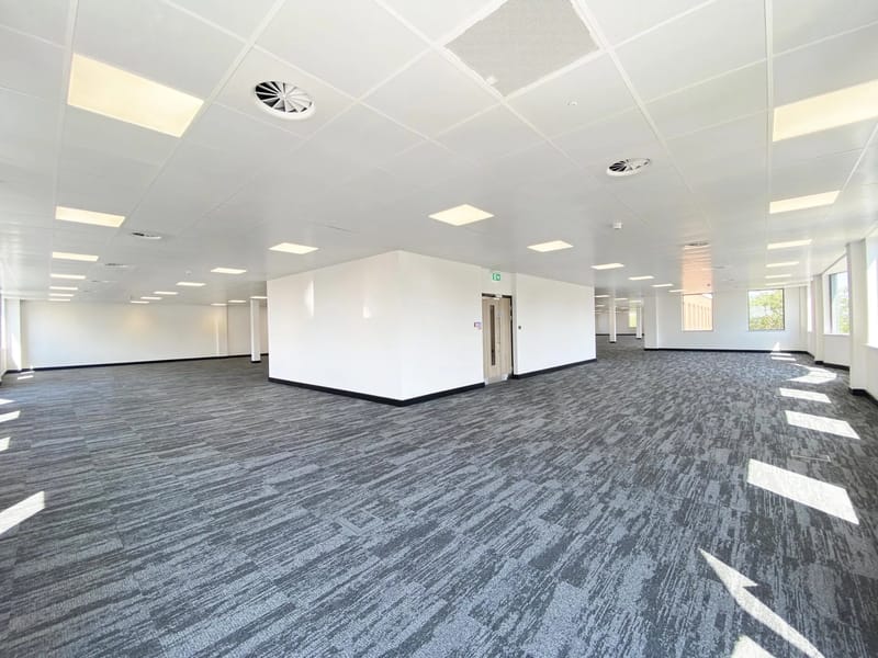 Offices 405 in Slough, England photo 2