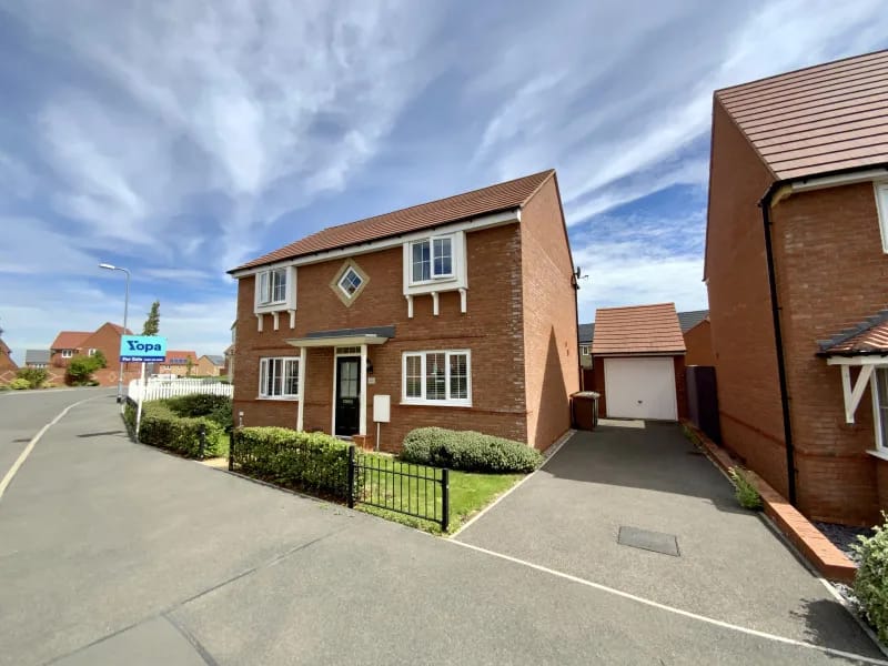 Livingstone Road in Corby, England photo 2
