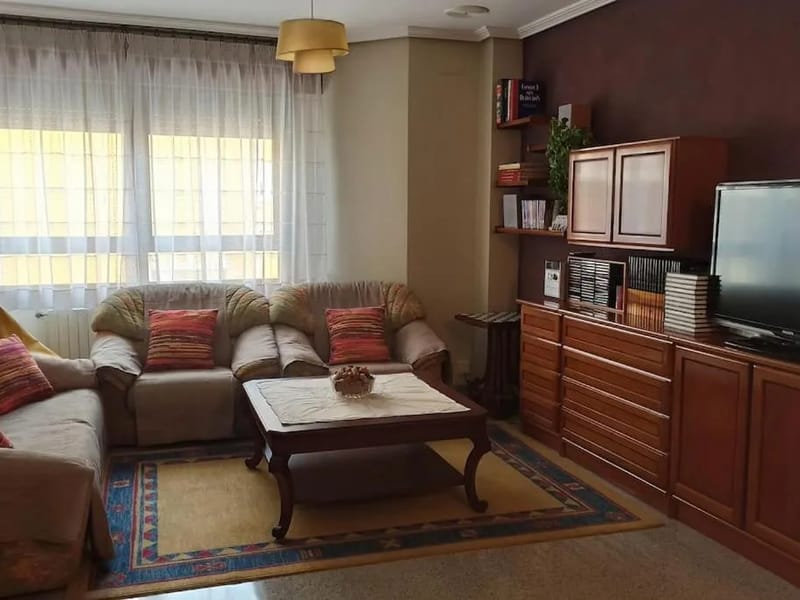 Residencia geriátrica Yayo Toni - Hogar de Ancianos in Pallejà, Cataluña photo 1
