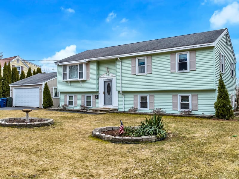 Albany Street - Assisted Living in South Portland, ME photo 2