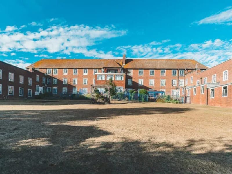 Ashcroft Nursing Home - Nursing Home in Margate, England photo 3