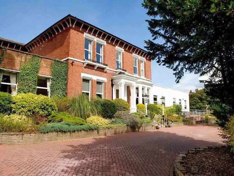 Manchester House Nursing Home in Southport, England photo 2