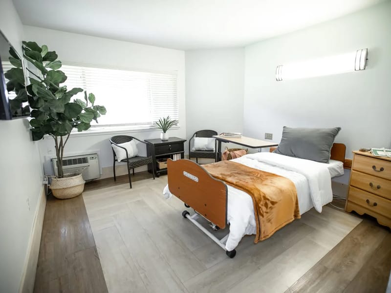 Lomond Peak Nursing and Rehabilitation, LLC - Nursing Home in Ogden, UT photo 2