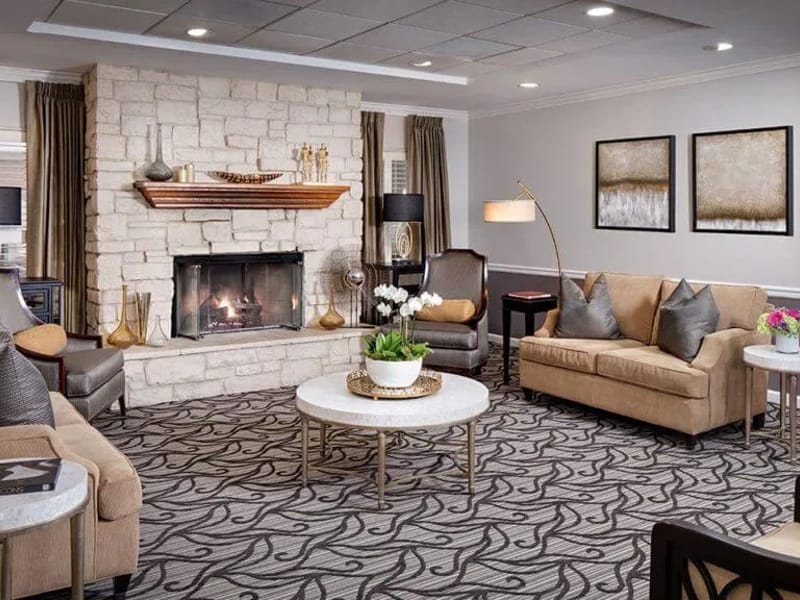 Belmont Village Hollywood - Assisted Living in Los Angeles, CA photo 3