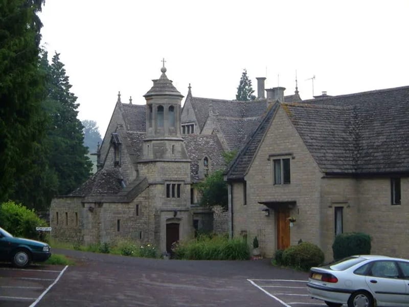 More Hall Convent - Assisted Living in Stroud, England photo 2