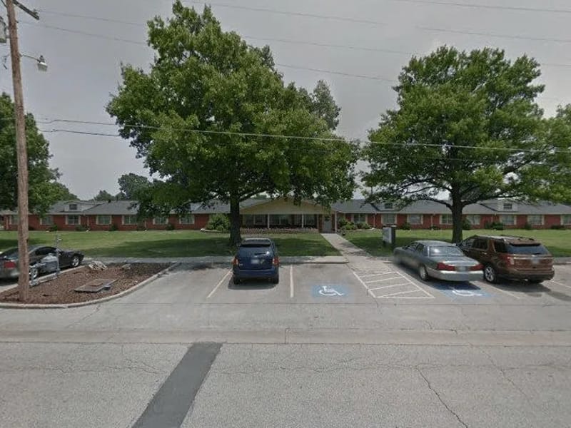 Hillcrest Manor Nursing Center — Nursing Home, Blackwell, OK · photo 2