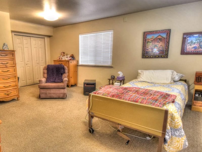 Beehive Homes Of Farmington - Assisted Living in Farmington, NM photo 3