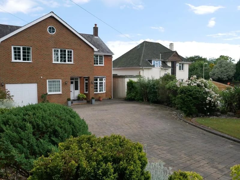 66 Park Lane - Hospital in Fareham, England photo 3